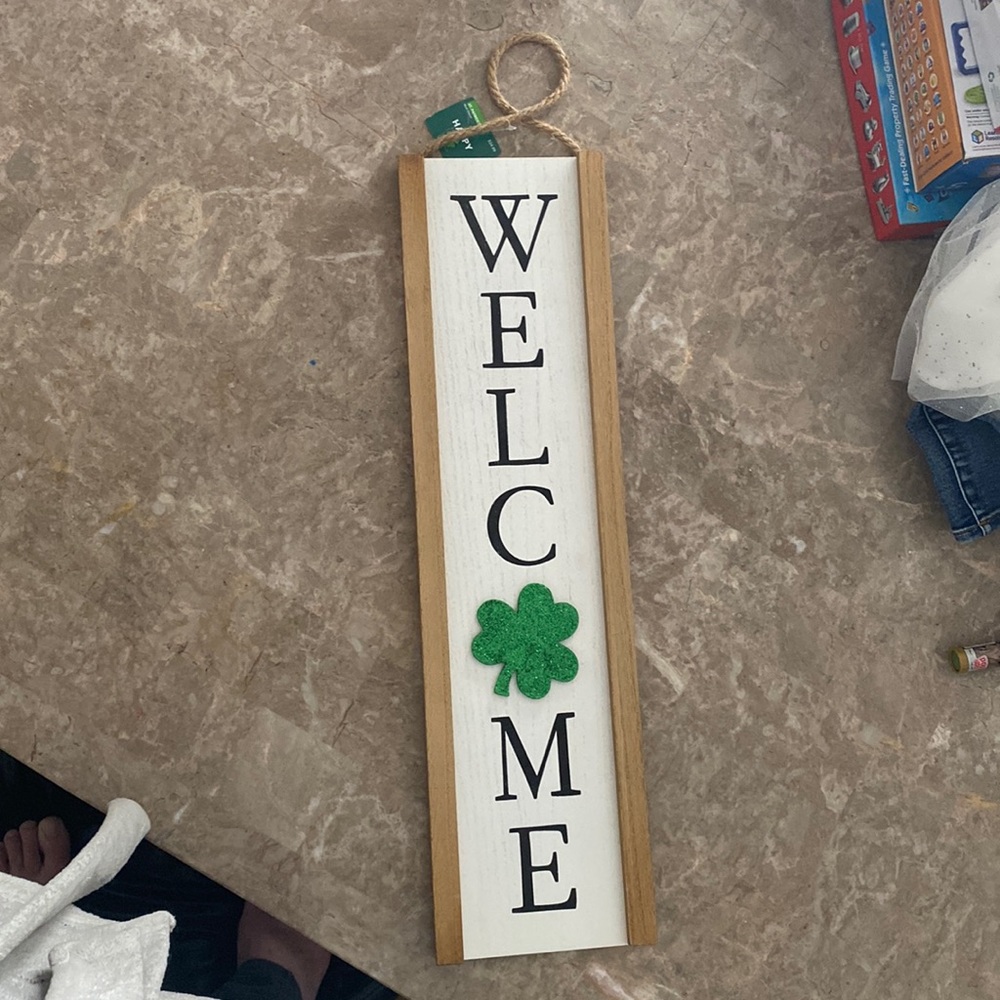 New with tags saint patricks day decor